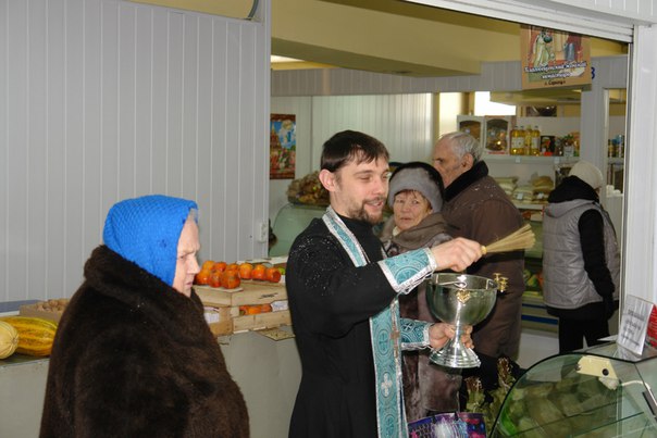 Рынок сарапул. Центральный рынок сарапул куб. Сарапул 2000. Колхозный рынок петропавловск казахстан. Сарапул базарная площадь.
